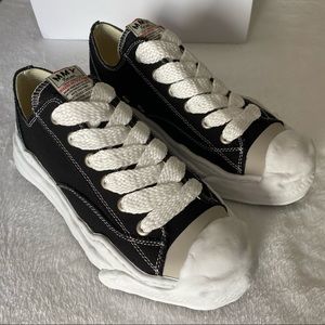 Maison Mihara Yasuhiro Low Sneakers